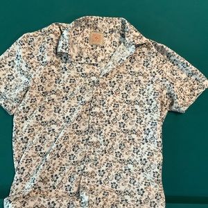 Floral print button up